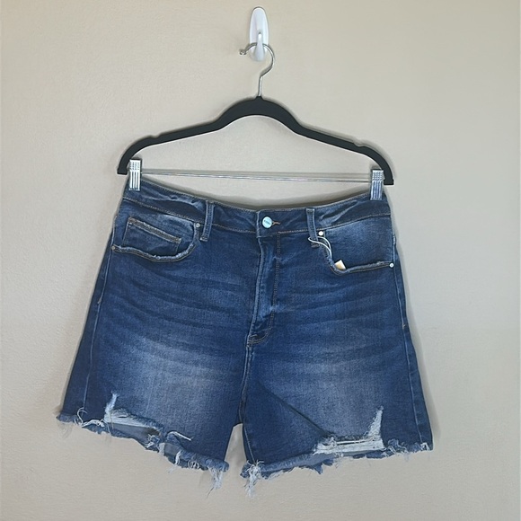 Risen High Rise Shorts Dark Wash Womens Size 1XL Distressed - Picture 4 of 15